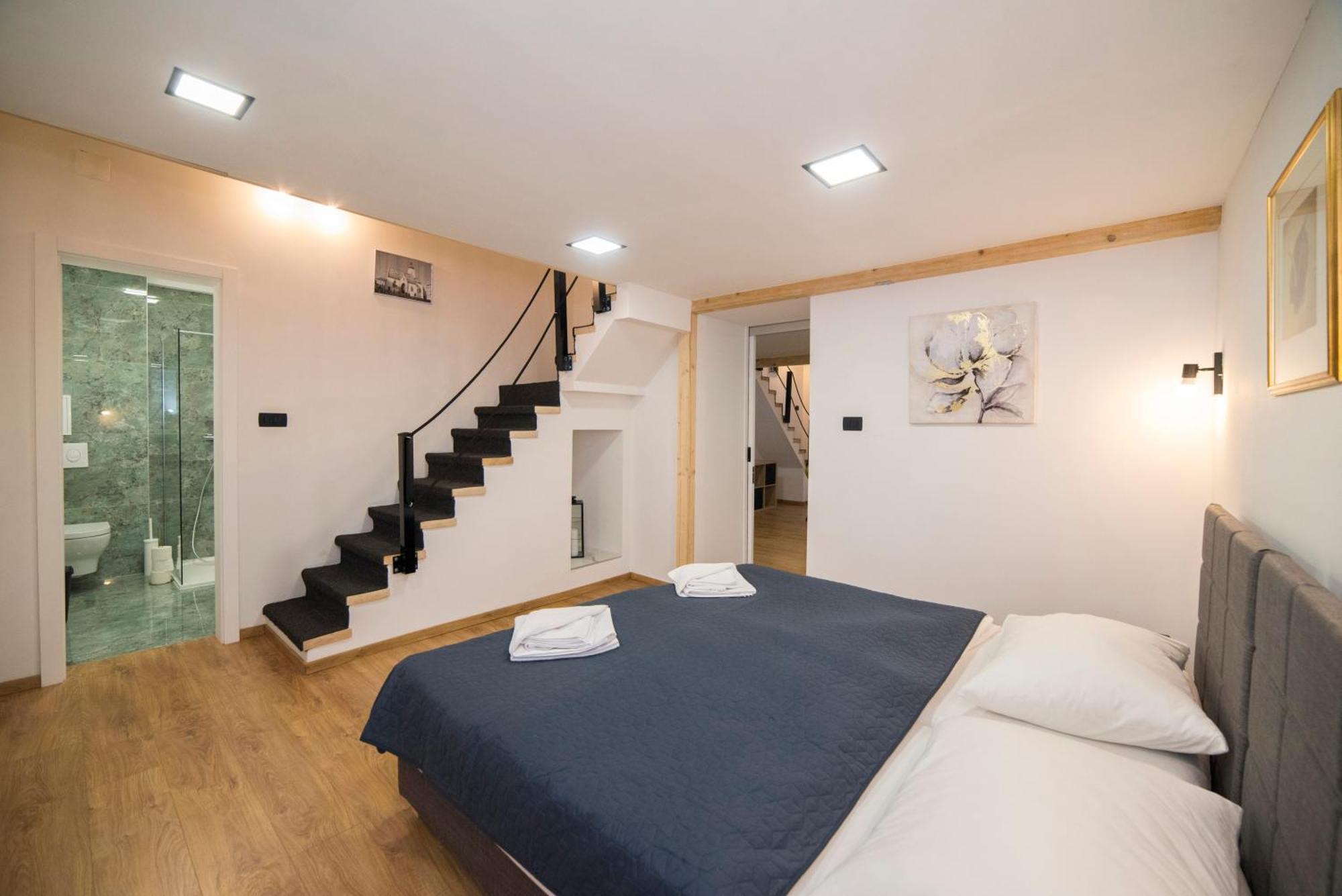 Franky Apartment *